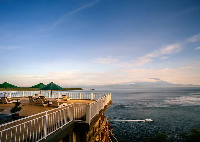 Samuh Sunset By Abm Nusa Lembongan (Bali)